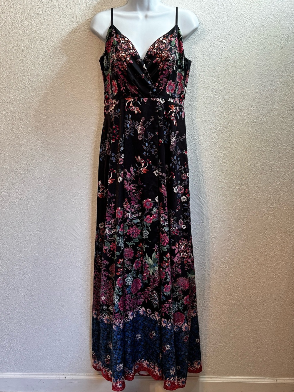 Lulu's Budding Love Black Floral Satin Maxi Dress Medium